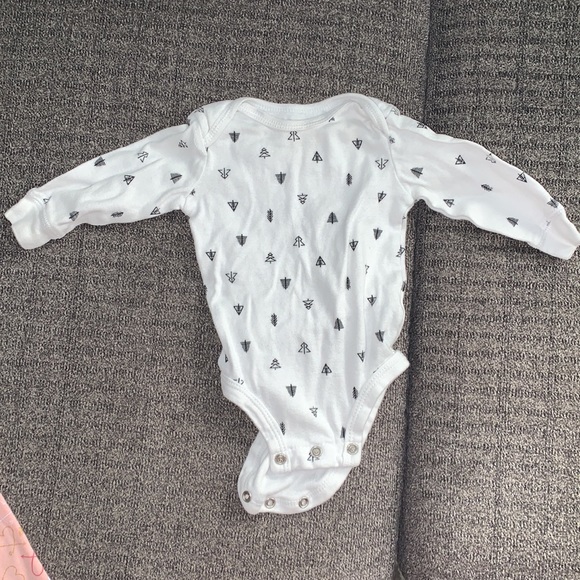 Carter’s long sleeve shirts - Picture 5 of 6